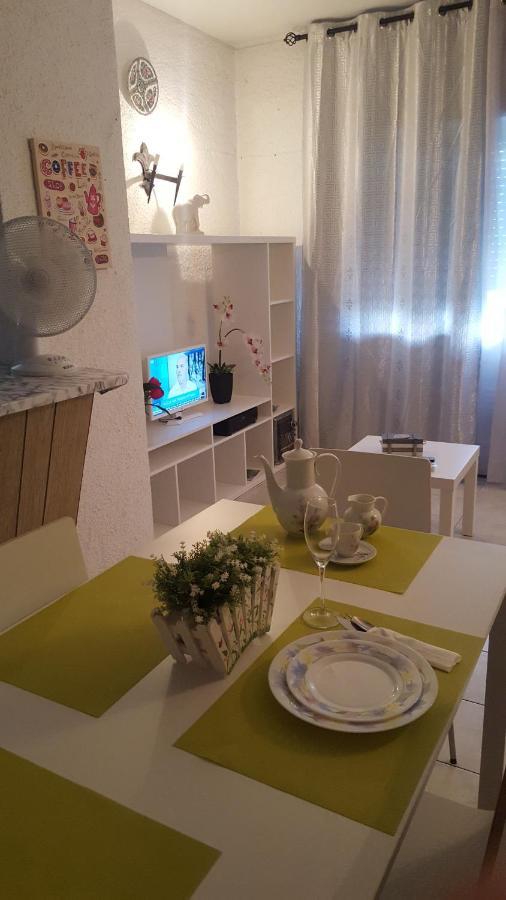 Quarteira Home Beach Ferias Tranquilas A 1Km Da Praia Totalmente Renovado Luaran gambar