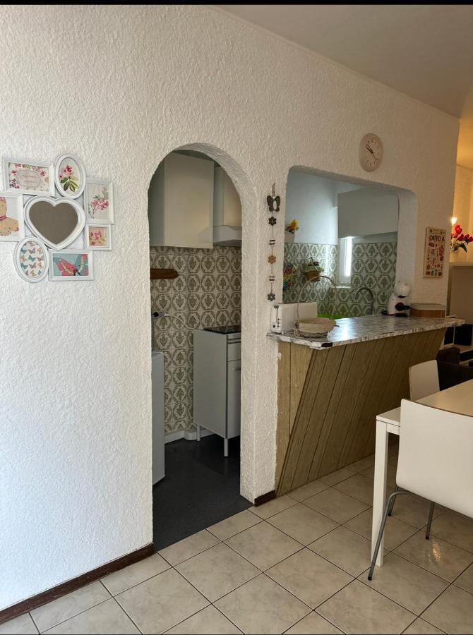 Quarteira Home Beach Ferias Tranquilas A 1Km Da Praia Totalmente Renovado Luaran gambar