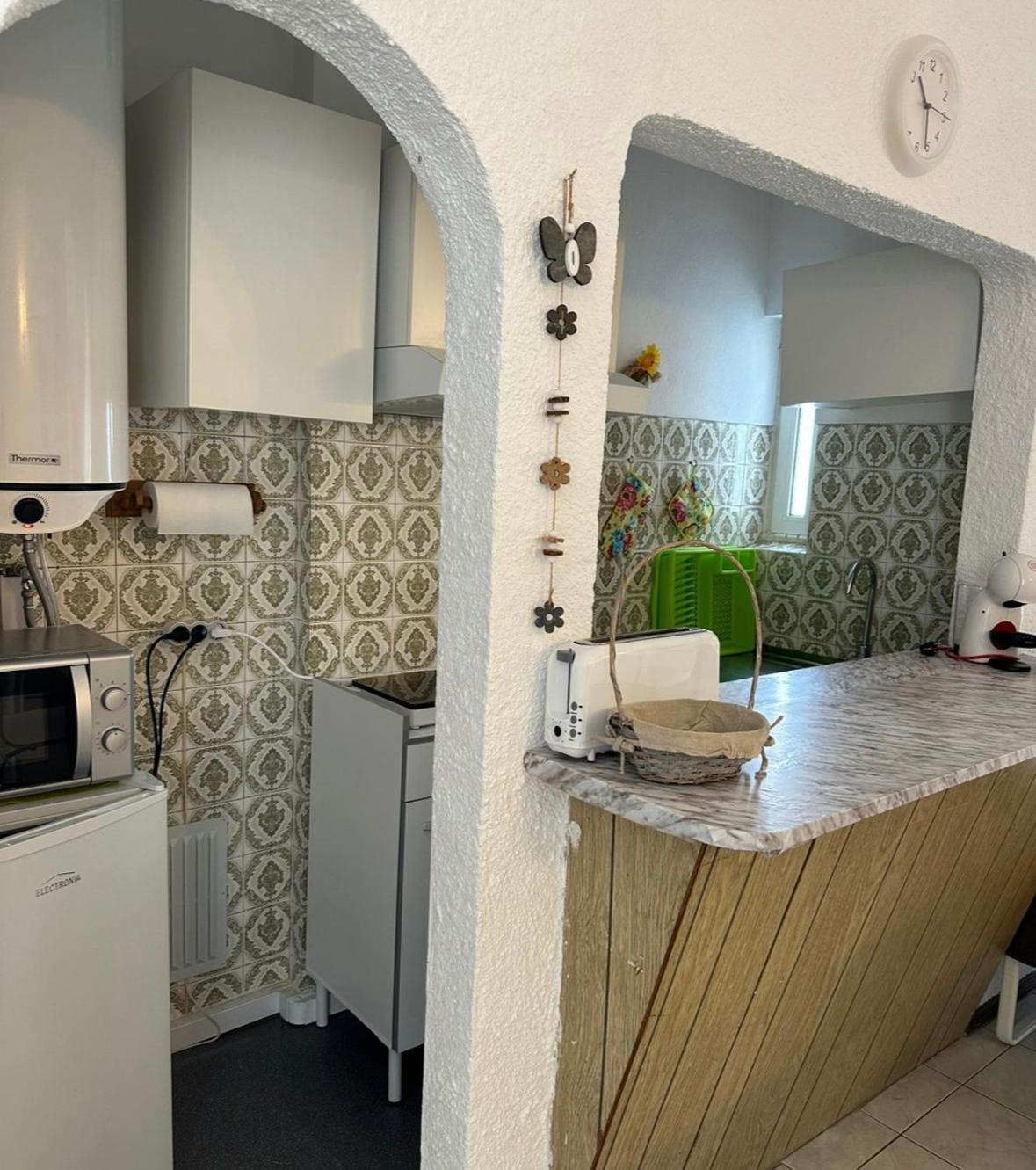 Quarteira Home Beach Ferias Tranquilas A 1Km Da Praia Totalmente Renovado Luaran gambar